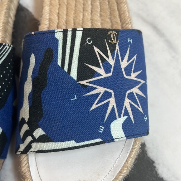 Authentic Chanel slides - Picture 3 of 5